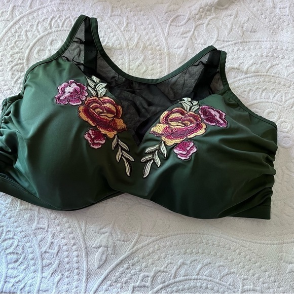 Boutique +  By Jessica Milagros Plus‎ Size Bikini top - Picture 2 of 6